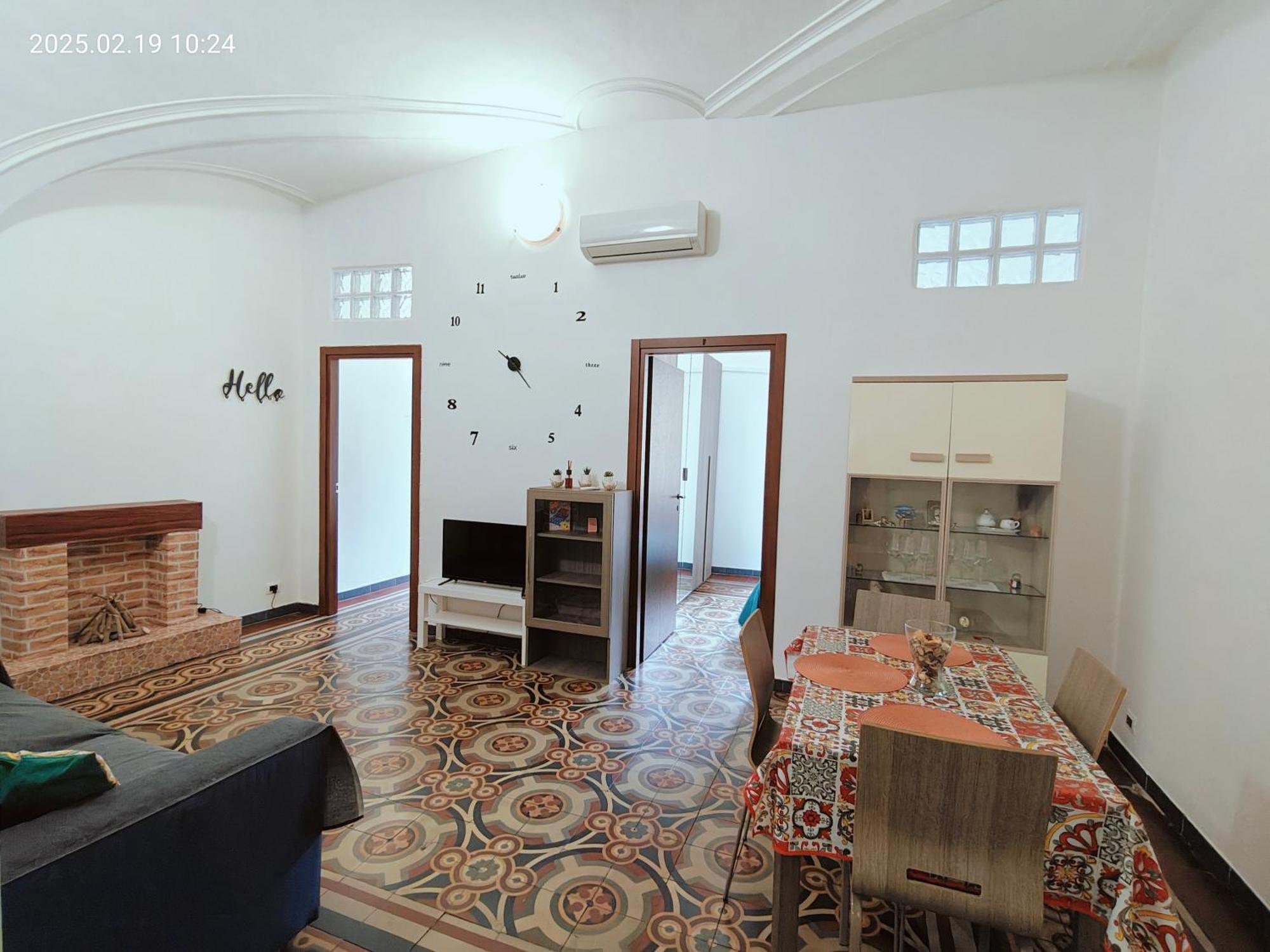 Giulio'S Apartment คาตาเนีย ภายนอก รูปภาพ