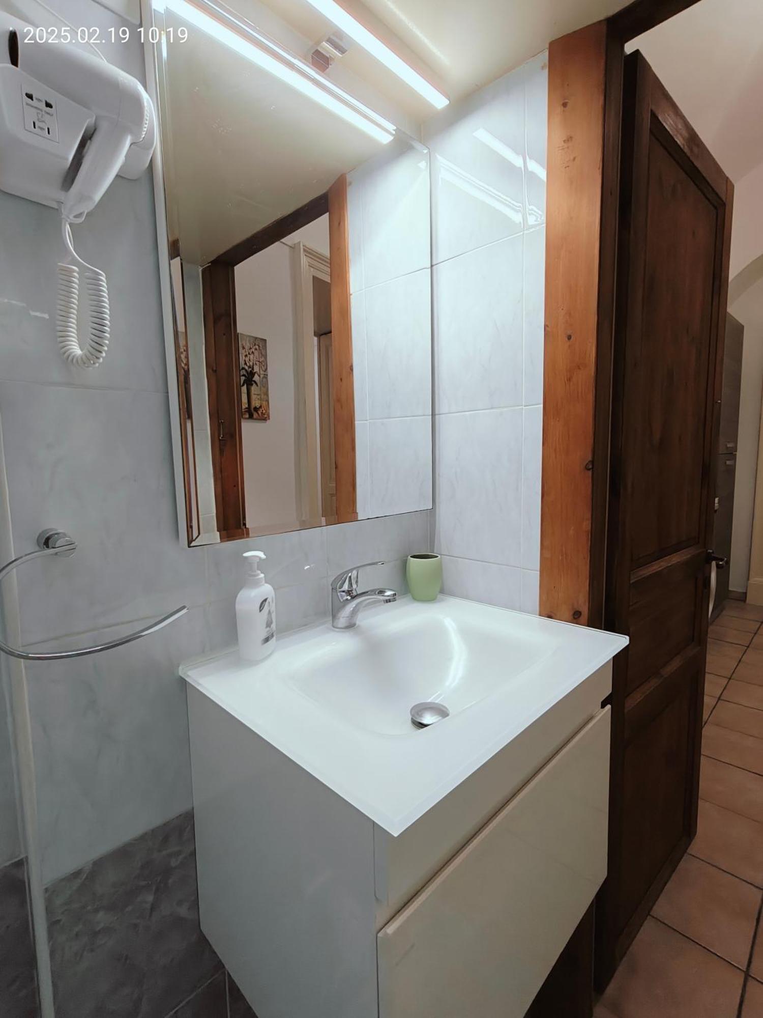 Giulio'S Apartment คาตาเนีย ภายนอก รูปภาพ